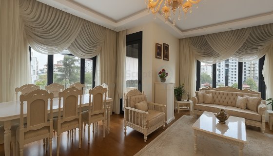 KOZYATAĞI'NDA SATILIK MERKEZİ KONUMDA BALKONLU 3+1 DAİRE